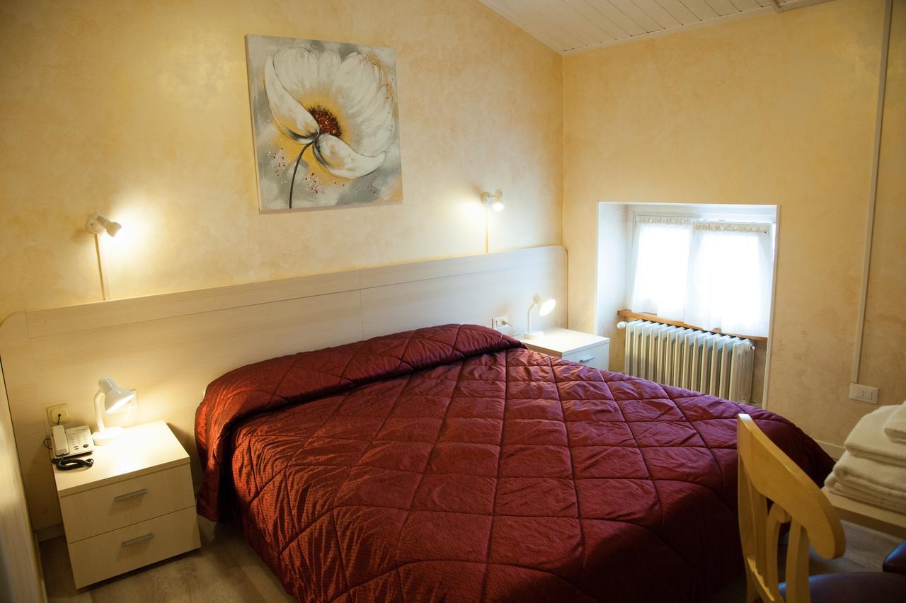 Antico Albergo Negrar Exteriör bild